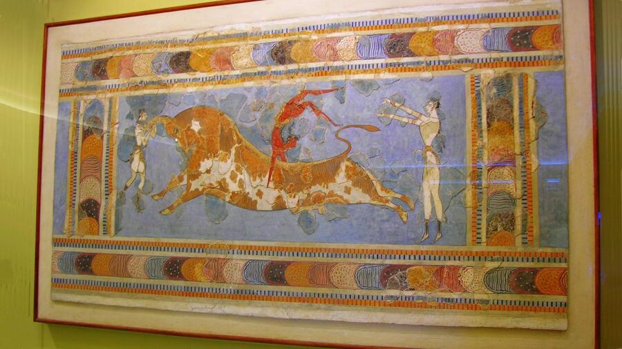 Heraklion Archaeological Museum Ticket & Audio Guide - Know Before You Go: Headphones, Bathroom Timing, and Room Closures