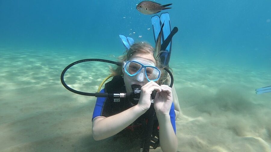 Heraklion: Beginner Scuba Diving Lesson with PADI Instructor - Why Agia Pelagia Bay works so well for a first-timer