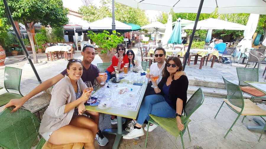 Heraklion: Cretan Wine Tasting Tour & Gourmet Lunch - Getting from your hotel to Archanes and Peza (and why it matters)