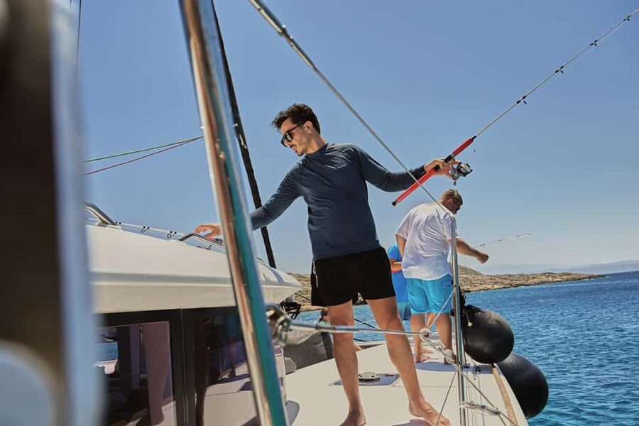 Heraklion: Dia Catamaran Tour - Lunch, Open Bar & Snorkeling - Drinks on Board: Open Bar That Does Not Feel Like a Gotcha
