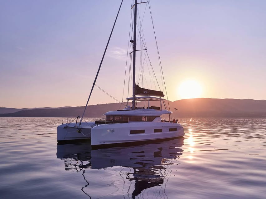 Heraklion: Dia Island Luxury Catamaran Cruise with Meal - Sailing Heraklion to Dia Island, where mythology meets real swim time
