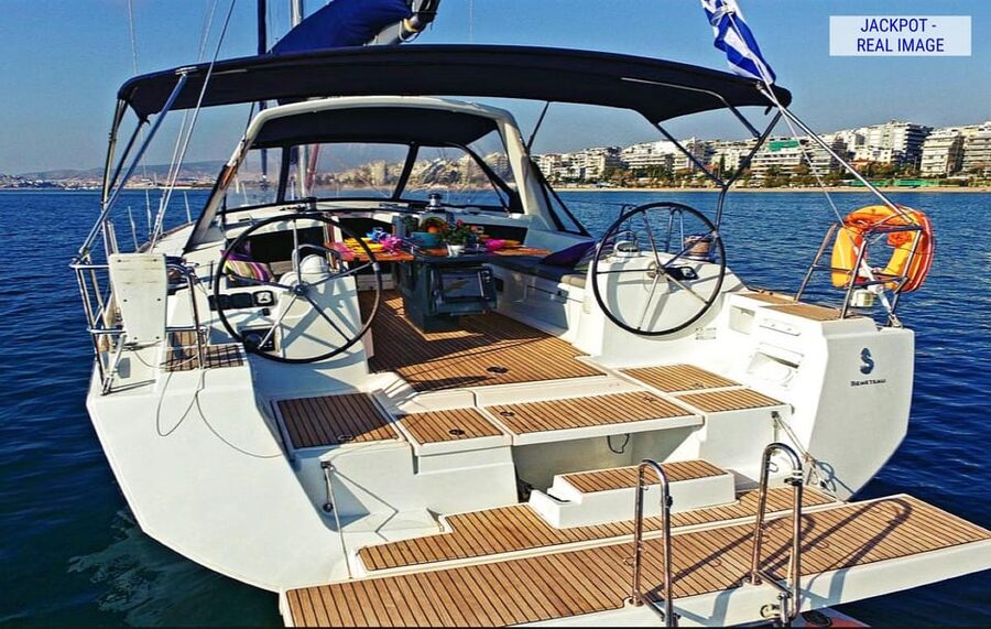 Heraklion: Dia Island Luxury Sailing Trip with Meal & Drinks - Value Check: Why $68 Can Make Sense for This Much Included