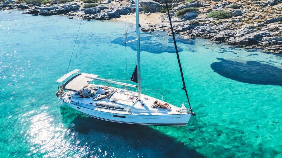 Heraklion: Dia Island Sailboat Cruise with Swimming and Meal - The smooth start: boarding at Cafe Marina in Heraklion