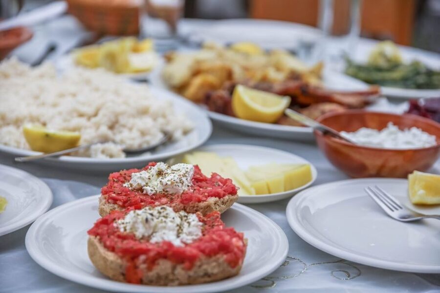 Heraklion: Ecobike Tour with Food tasting - Where you meet and how the day starts on ecobikegreece.gr