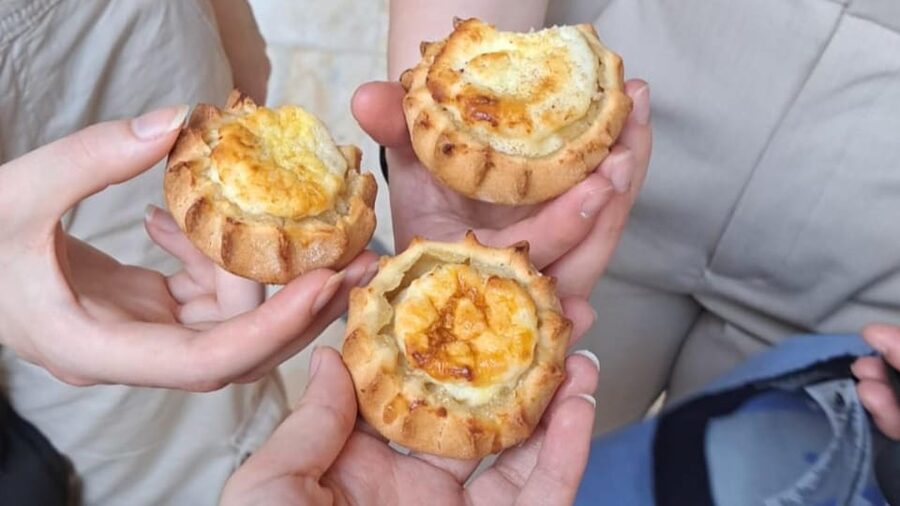Heraklion: Family Zorba Treasure Hunt with Food Stop - Price and time: $109 for 2 hours, and what you get for it