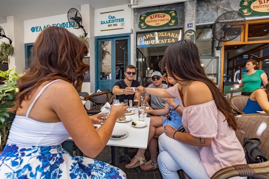 Heraklion: Gourmet Flavours Walking Tour - Who this Heraklion gourmet tour suits best