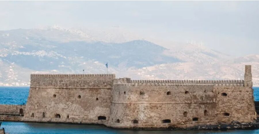Heraklion: Hop-on Hop-off Open Top Bus Sightseeing Tour - First: what you’re really buying for $22.58