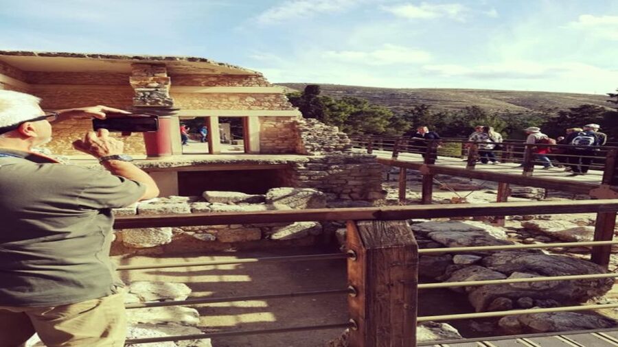 Heraklion: Knossos Palace Guided Tour Half Day - Key points at a glance