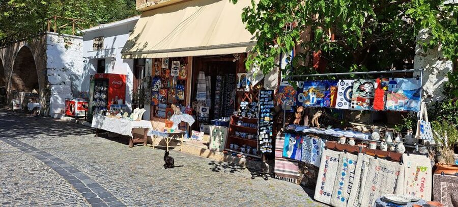 Heraklion: Knossos Palace, Zeus Cave & Oil Mill Private Tour - Key highlights that make this tour worth your time