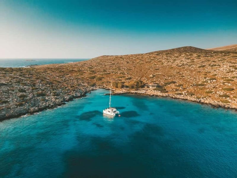 Heraklion: Luxury Catamaran Cruise to Dia Island with Lunch - Lunch on board: Mediterranean flavors, plus kids and dietary support
