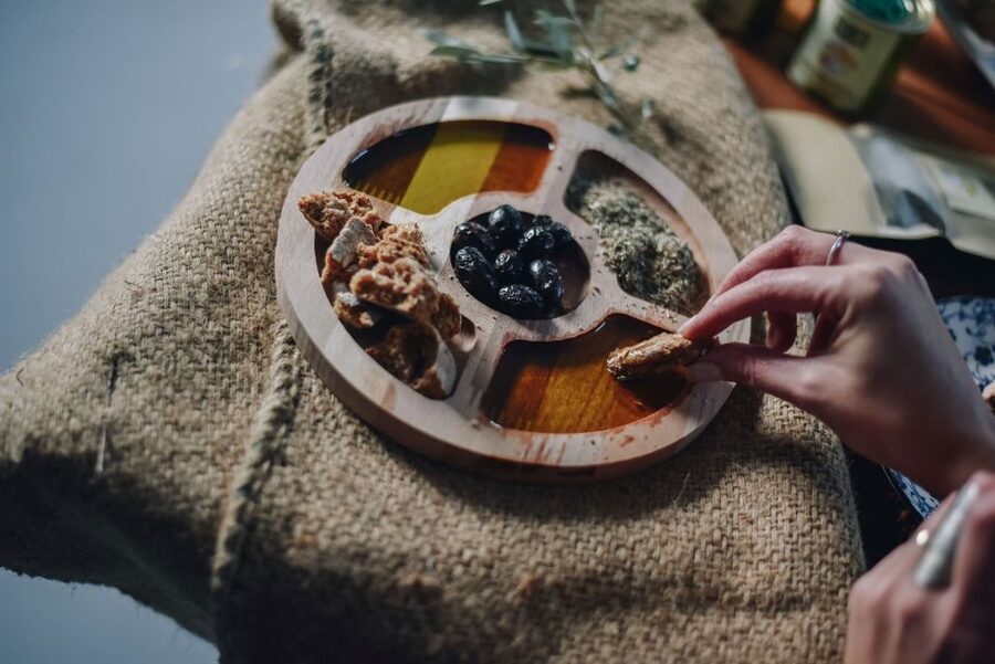 Heraklion: Olive Farm Tour with Tasting of Local Delicacies - Photo Stop and Scenic Views on the Way: Short moments that make the transfer worthwhile