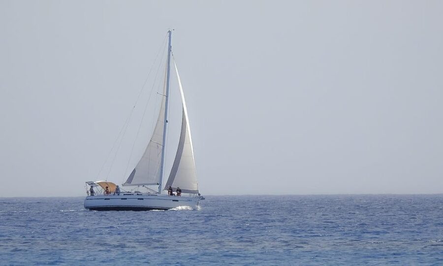 Heraklion: Sailing Cruise to Dia Island with Drinks and Meal - Practical Tips: What to Bring and What Weather Can Change