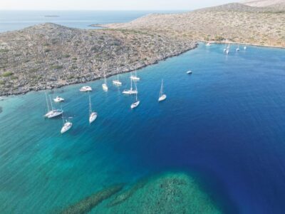 Sailing Cruise to Dia Island with Drinks and Meal