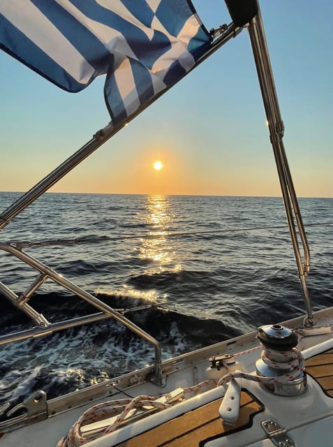 Heraklion: Sailing Cruise to Dia Island with Drinks and Meal - The Onboard Mediterranean Meal and Drinks That Actually Feel Part of the Day