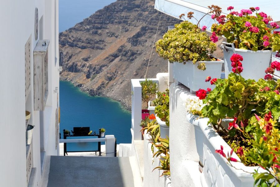 Heraklion: Santorini Day Trip with Boat Transfer & Oia Visit - Price and value: is $199 reasonable for this day?