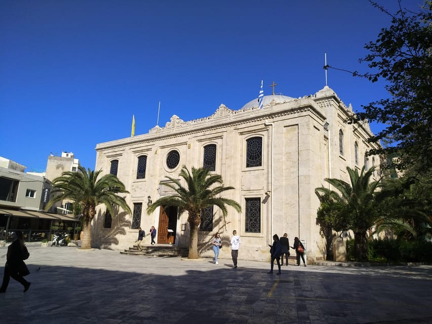 Heraklion: Sightseeing Tour with Greek Meze - Central Market: where you get the city’s daily rhythm