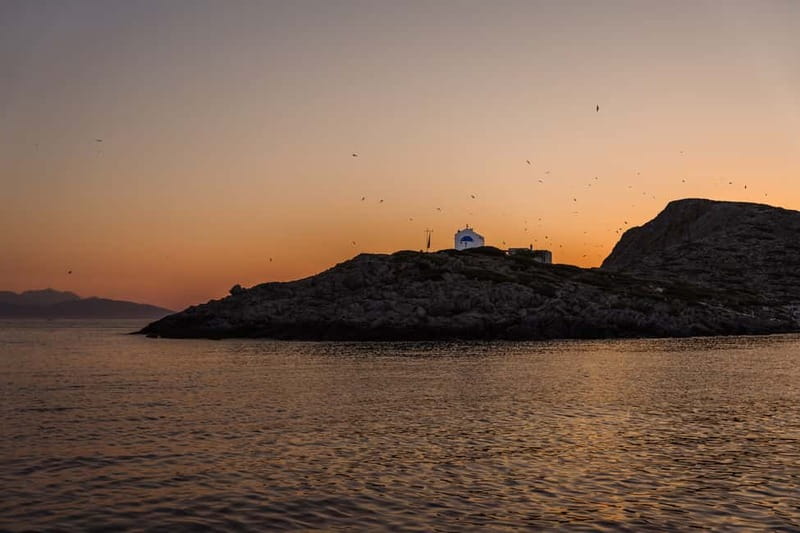 Heraklion: Sunset Sailing Cruise Dia Island with Snorkeling - From the port to Dia: what the sailing leg feels like