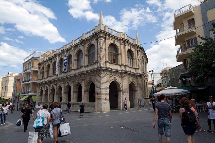 Heraklion Through Local Eyes – A Walking Experience - Neighborhood walking, secret passages, and everyday meeting spots