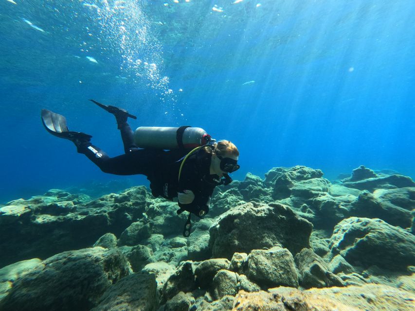 Heraklion: Try Scuba Diving For Beginners (1 dive) - Entering the Water at Mononaftis Beach (Heraklion Area)