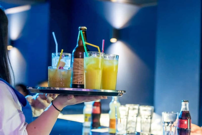 Hersonissos: Alar Spectacular Dinner Show - The 4-Course Meal: More Than Just a Side Detail