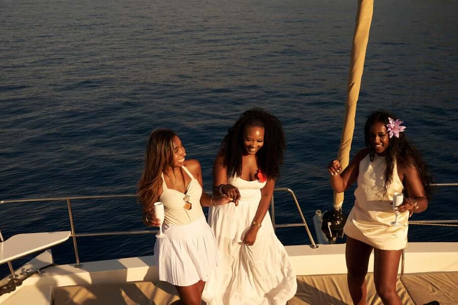 Hersonissos: Sunset Catamaran Cruise with Snacks and Drinks - Drinks and snacks: included, unlimited, and worth planning around