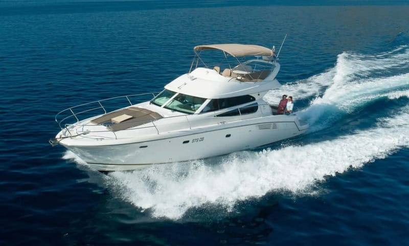 Ierapetra: Chrissi Island Luxury Yacht Cruise with Meal - The 30-minute sail: southern Crete and Libyan Sea views