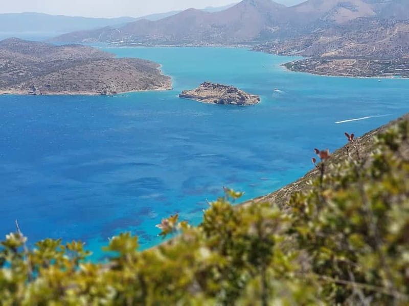 Island Spinalonga, Milatos Cave, Speedboat, OliveTasting - Pickup and the orange Land Rover Discovery detail that matters