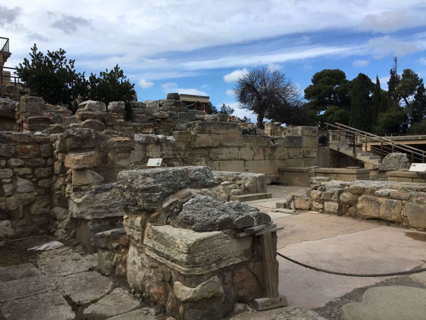 Knossos Palace & Archaeological Museum Private Tour - Why Knossos Still Feels Like a Living Myth