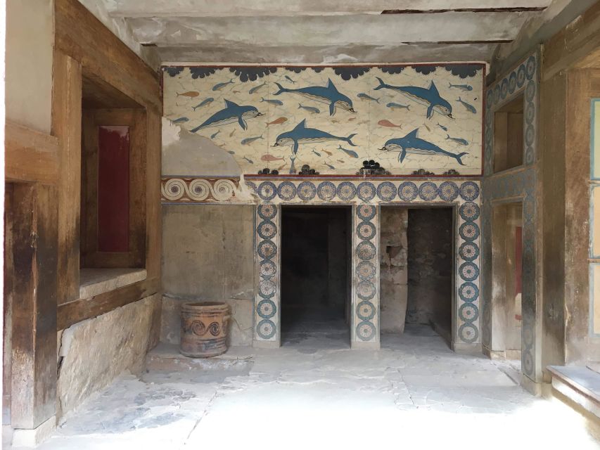 Knossos Palace & Archaeological Museum Private Tour - Heraklion Archaeological Museum: Why the Pairing Works