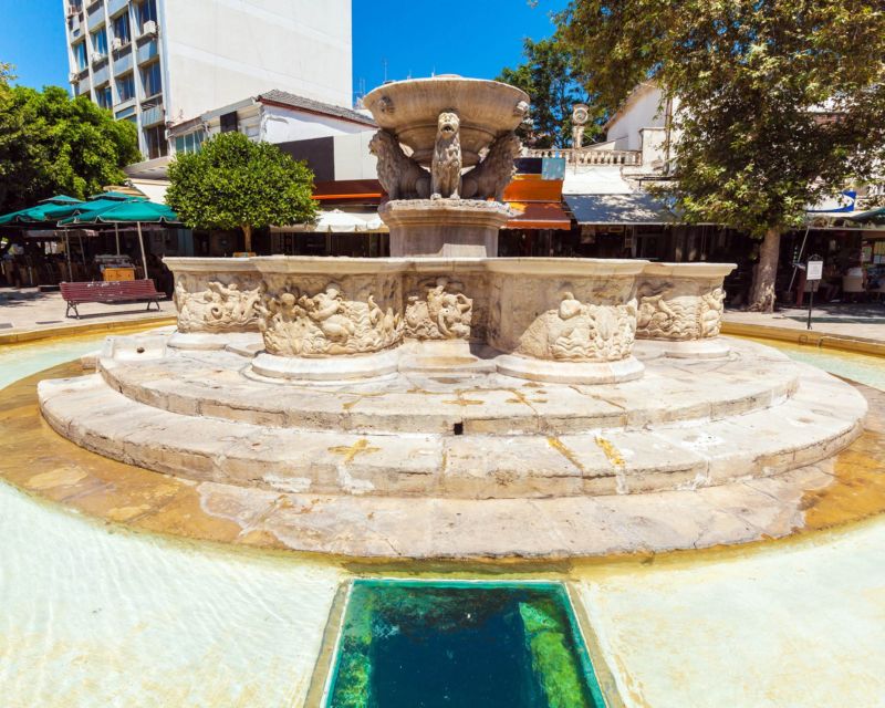 Knossos Palace: E-ticket with Audio and Heraklion City Tour - Where to begin at Knossos, and where the route ends