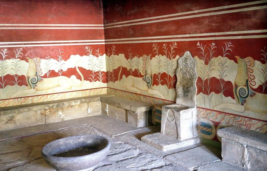 Knossos Palace & Heraklion Full-Day Tour from Chania Area - The Ride East: Coast Views, Comfort, and Practical Break Stops