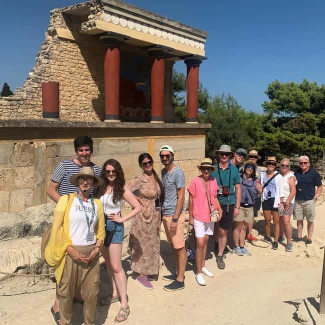 Knossos Palace ( Private tour Skip-The-Line ) - Meeting by Little Garden, then a focused 1.5-hour walk