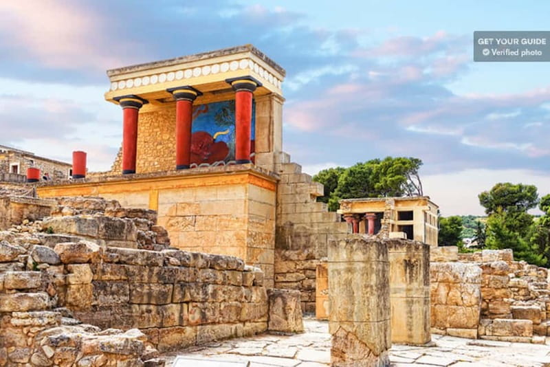 Knossos Palace ( Private tour Skip-The-Line ) - The big win: skip-the-line entry plus a licensed English guide