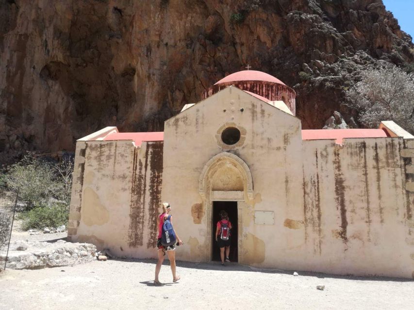 Matala Agiofarago Gorge Guided Jeep Safari Tour - Agios Thomas at 760 meters: churches, aqueduct ruins, and roman tombs