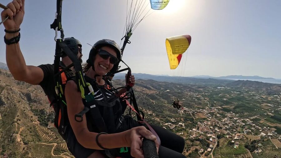 Paragliding in Chania - Gear and safety: helmets, trike seating, and the shoe rule