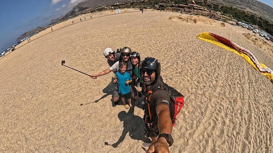 Paragliding in Chania - Meet-up near Limnoupolis: getting oriented fast
