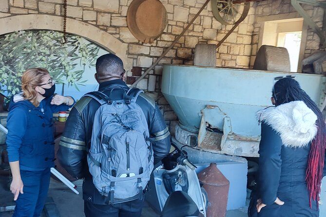 Pottery - Honey & Olive Oil experience - Key things to know before you go
