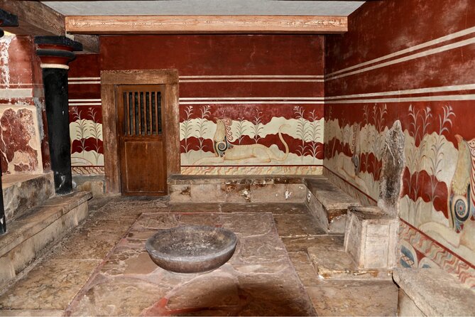 Private Full-Day Knossos-Lasithi Plateau-Cave of Zeus from Elouda - Heraklion Archaeological Museum: optional, but worth deciding early