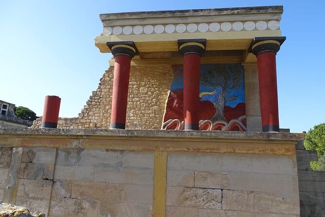 PRIVATE-Knossos Palace-Zeus Cave-Olive Oil Tasting-Old Villages - Coffee, Water, and a Guide Who Makes the Day Move