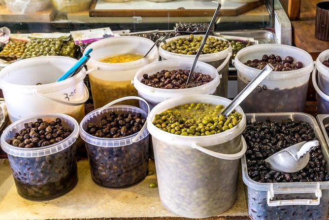 PRIVATE Walking Tour with Lunch and Wine Tasting by a Sommelier - Who Should Book, and Who Might Want to Pick Something Else