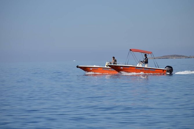 RENT A BOAT 5,5m - 30hp LICENSE FREE Chora Sfakion, Sfakia - Why a license-free 30 hp boat rental in Sfakia feels so free