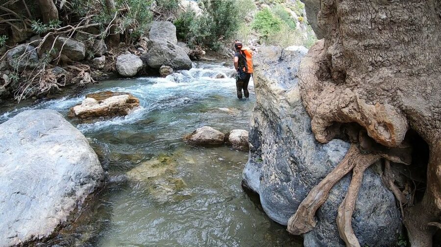 Rethymno: Canyoning Tour in the Kourtaliotiko Gorge - The fairy cave and canyon walking, where the pace slows just enough