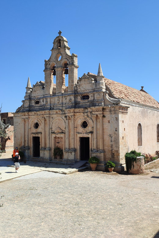 Rethymno: e-Bike tour to Arkadi monastery - Meeting your guide: Yannis and Panos set the tone