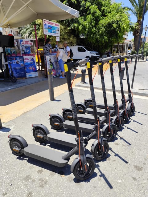 Rethymno: e-Scooter tour on the old and new town - Marina Kickoff and the Venetian Harbor With the Egyptian Lighthouse