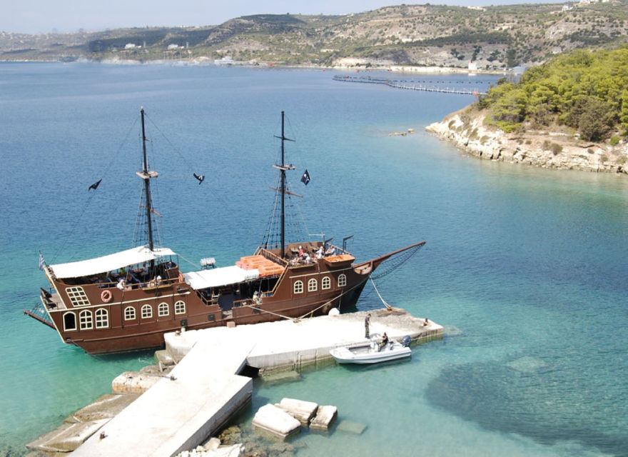 Rethymno: Mini Pirate Boat Cruise with Swimming Stop - Kids on board: why this pirate-ship style works for families