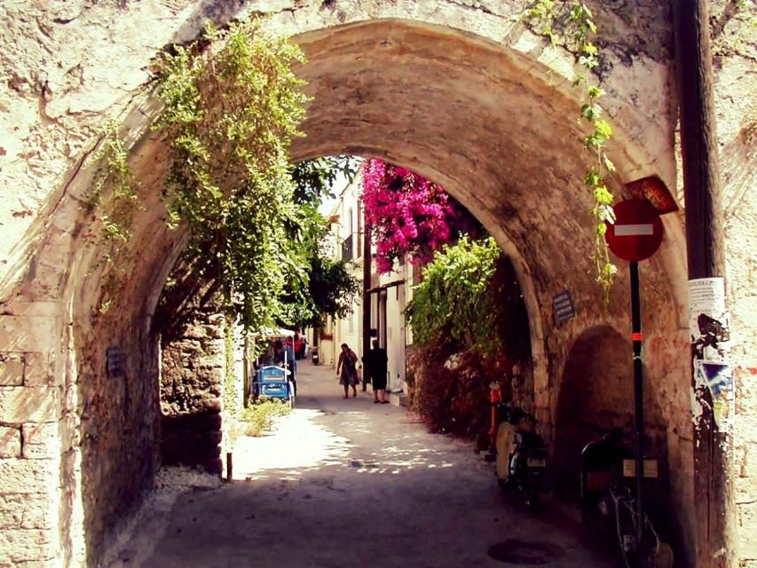 Rethymno: Old Town Walking Tour with Meal - Street Food and Bakery Stops: Small Bites, Smart Timing