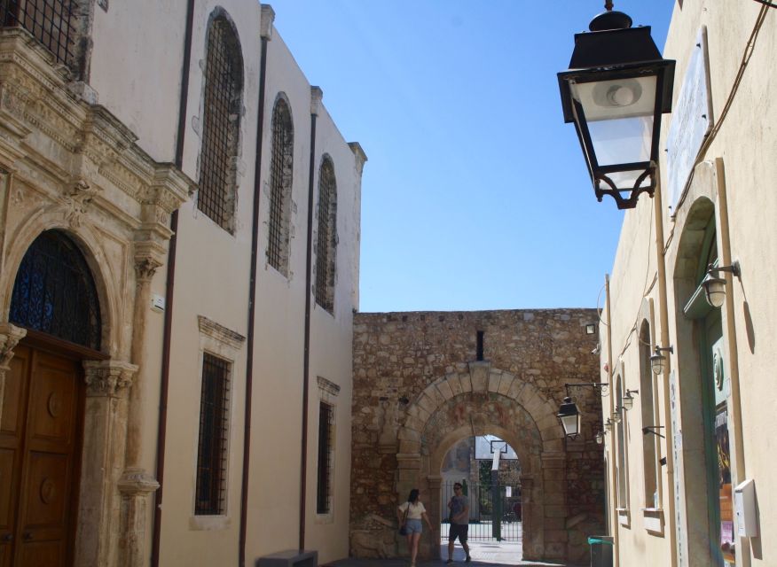 Rethymno: Private Old Town Highlights Tour with Street Food - Ottoman and Venetian clues you actually notice while walking