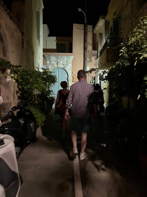 Rethymno Scavenger Hunt: Pirates, Food, Alcohol & Treasures - Should you book the Rethymno pirate scavenger hunt?