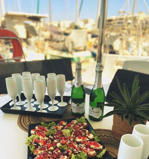 Rethymno: Sunset Catamaran Cruise - Sushi & Open Bar - Meet the boat: boarding at Rethymno Marina and the welcome check-in