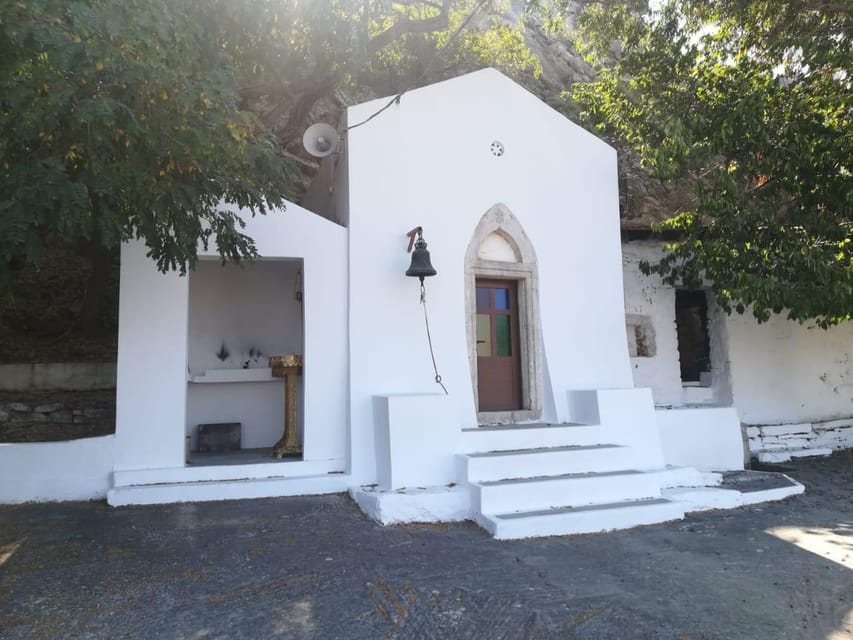 Safari: Juhtas mount,raki and wine distillery,explore crete - The real value: raki, wine, olive traditions, and traditional sweets